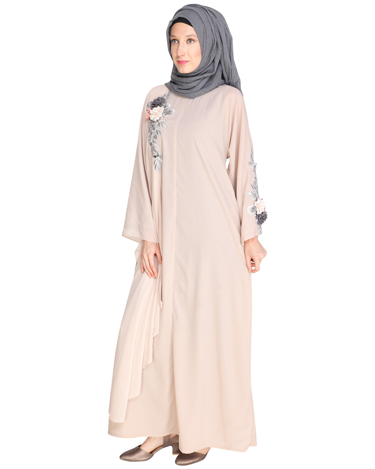 Awe Inspiring Abaya