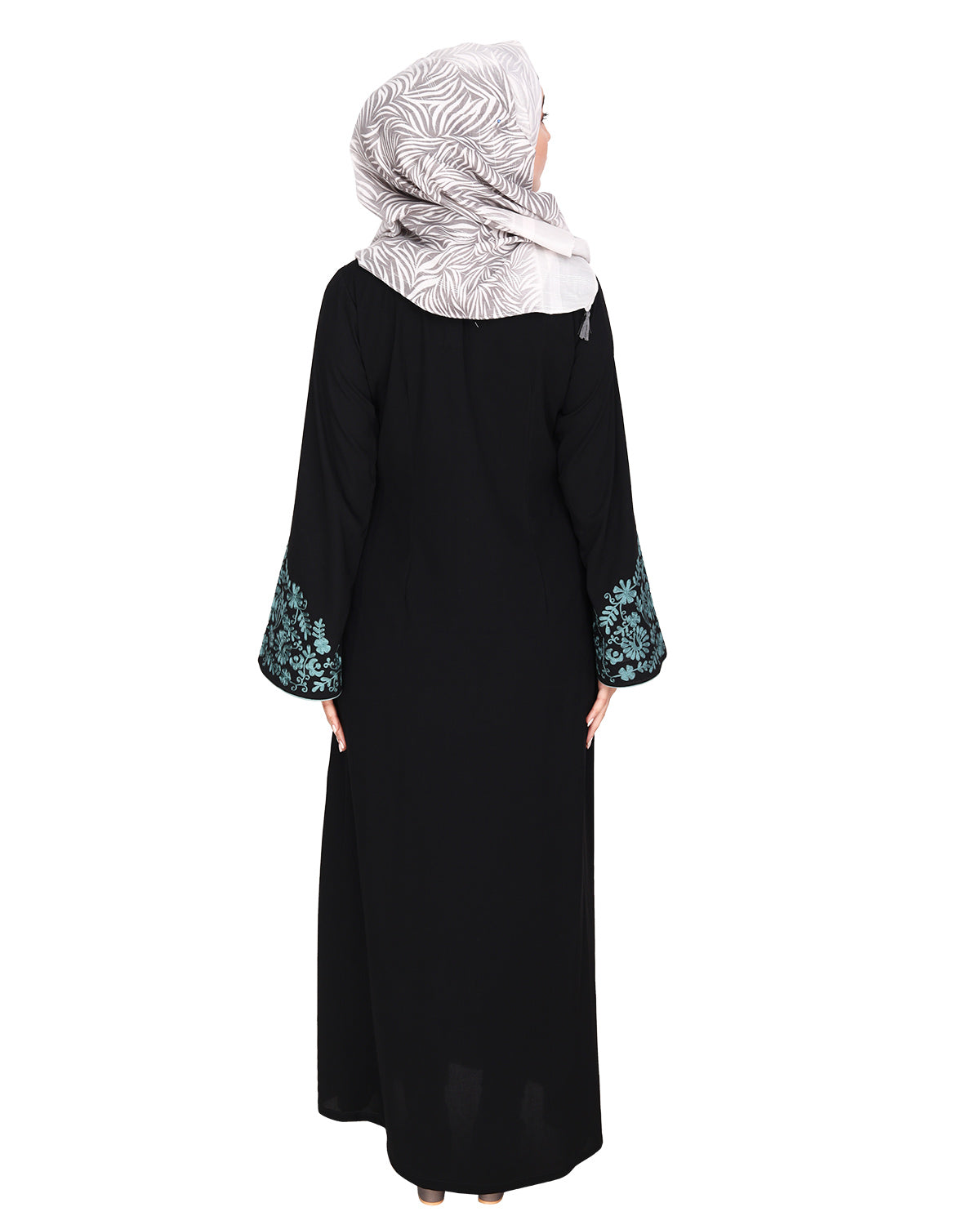 Sophisticated Abaya With Thread Embroidery