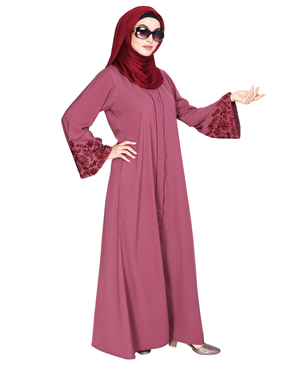Sophisticated Abaya With Thread Embroidery