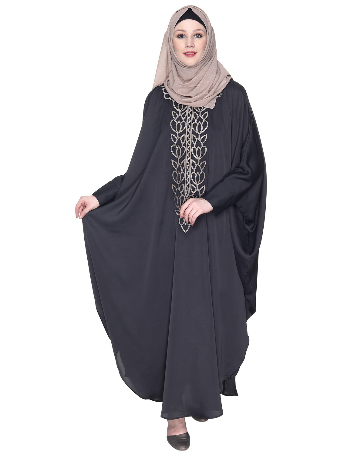 Strikingly Beautiful Embroidered Kaftan