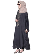 Strikingly Beautiful Embroidered Kaftan