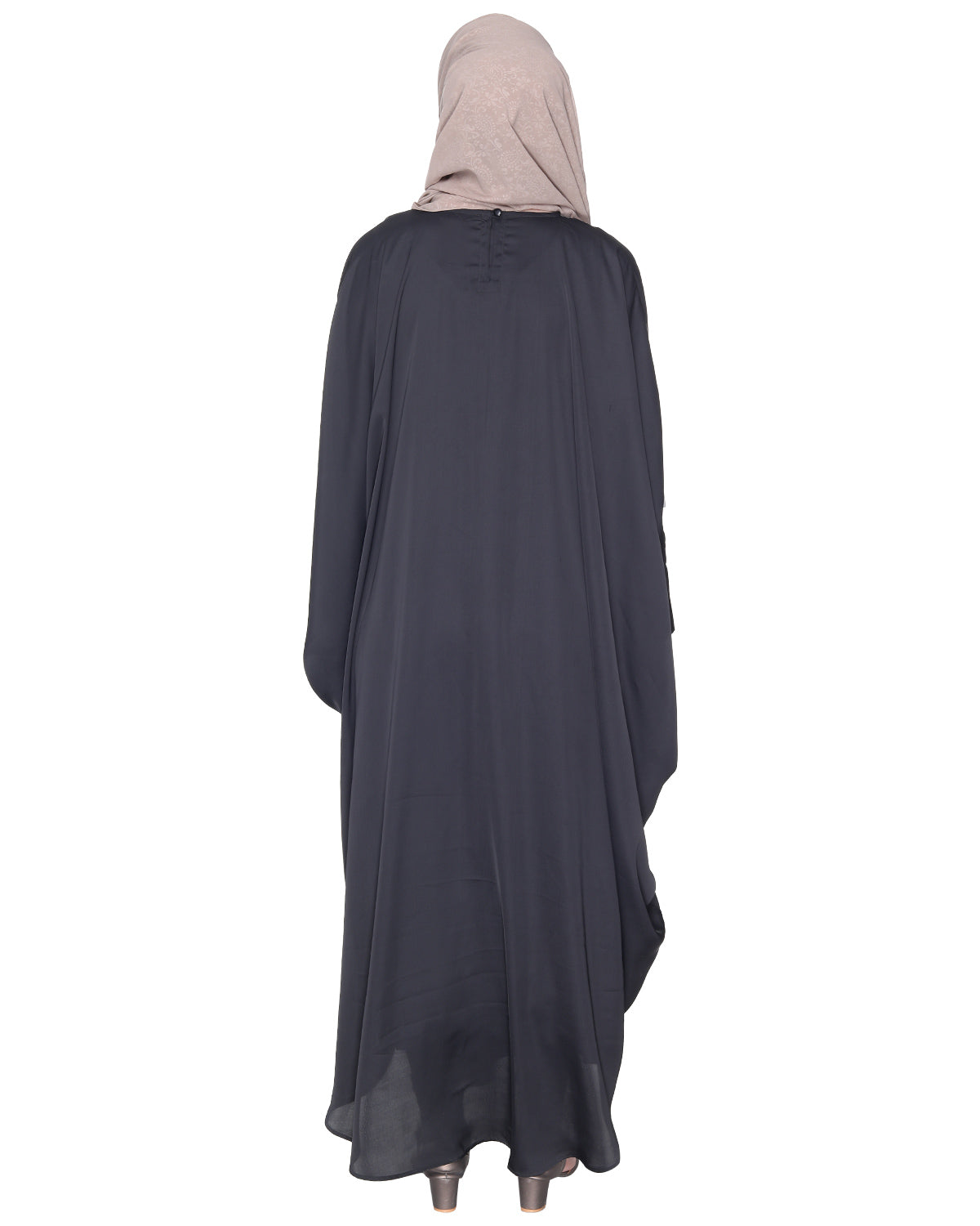 Strikingly Beautiful Embroidered Kaftan