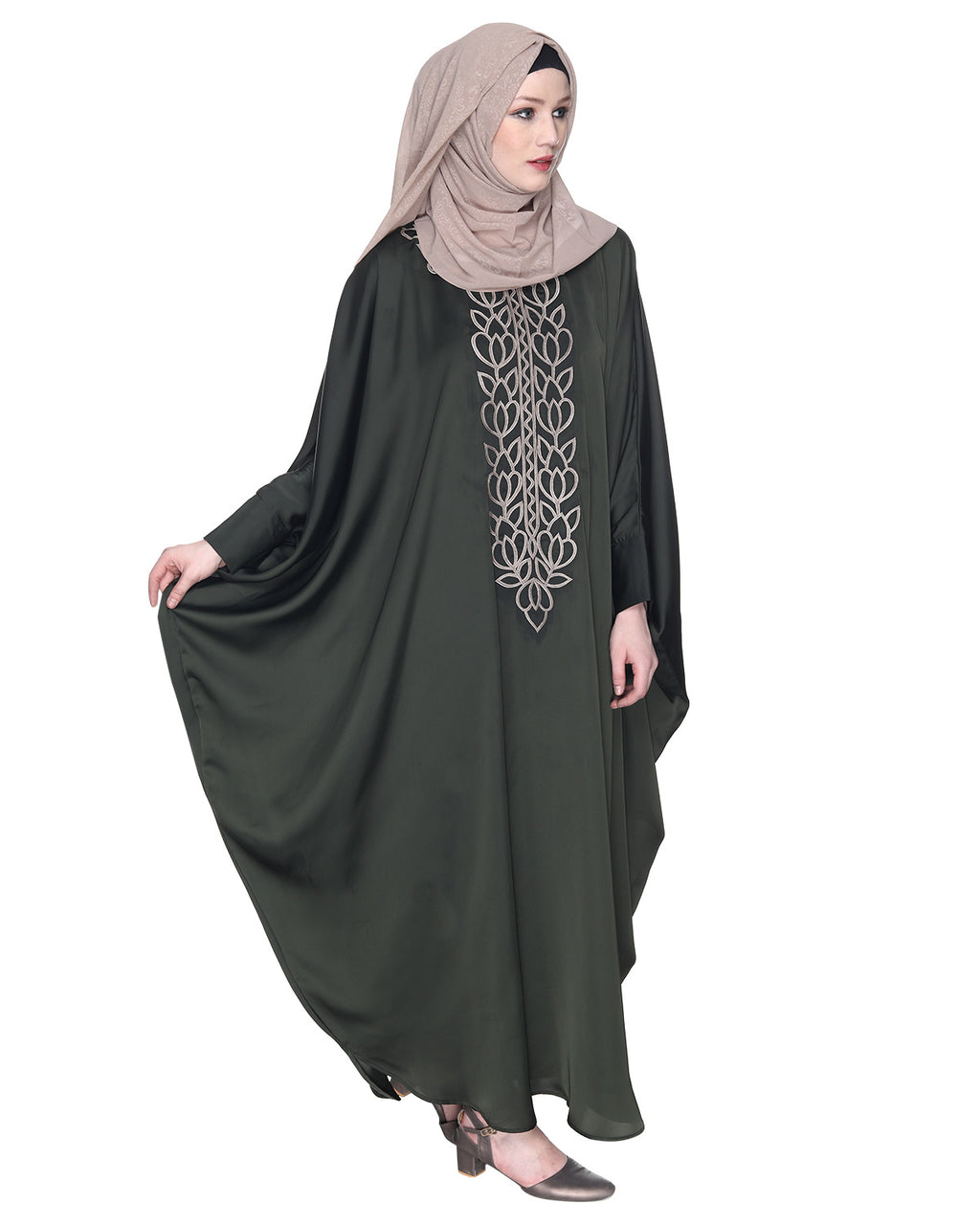 Strikingly Beautiful Embroidered Kaftan