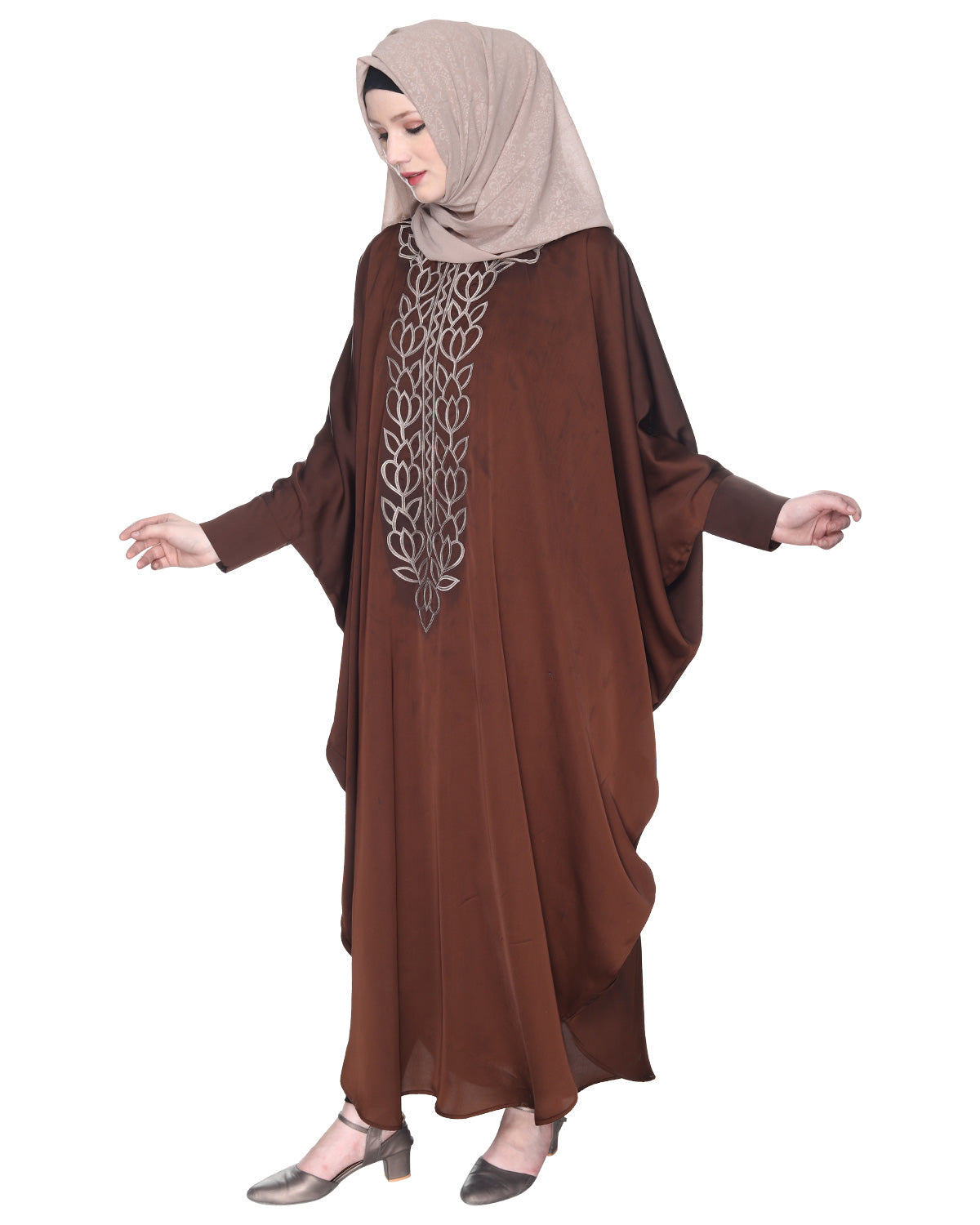 Strikingly Beautiful Embroidered Kaftan